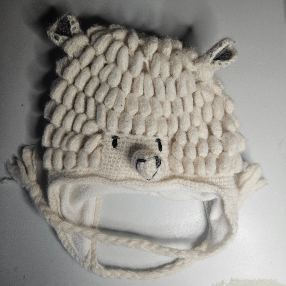 English Heritage Sheep Hat Hand Knitted Wool Fleece Lined‎ Trapper Beanie Cream
